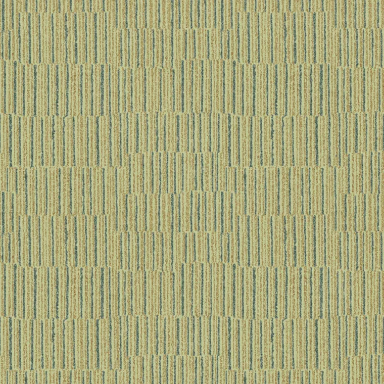 1622010